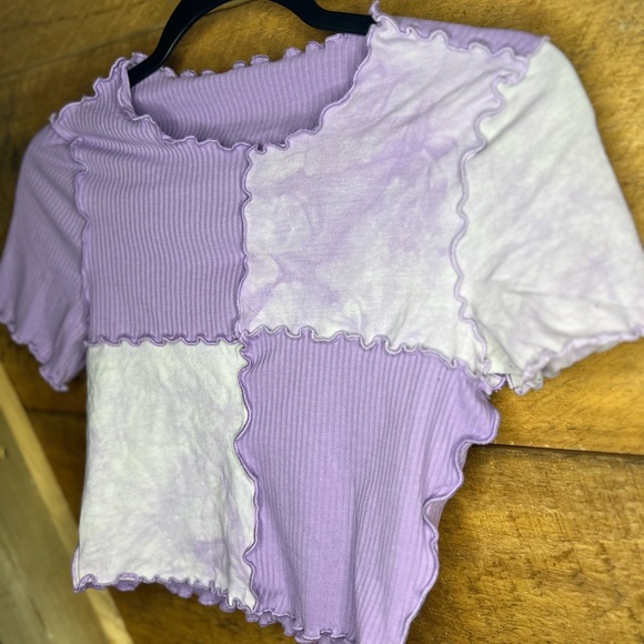 Small SHEIN EZwear Tie Dye Purple Color Block Panel Seam Front Crop Tee - Picture 5 of 7